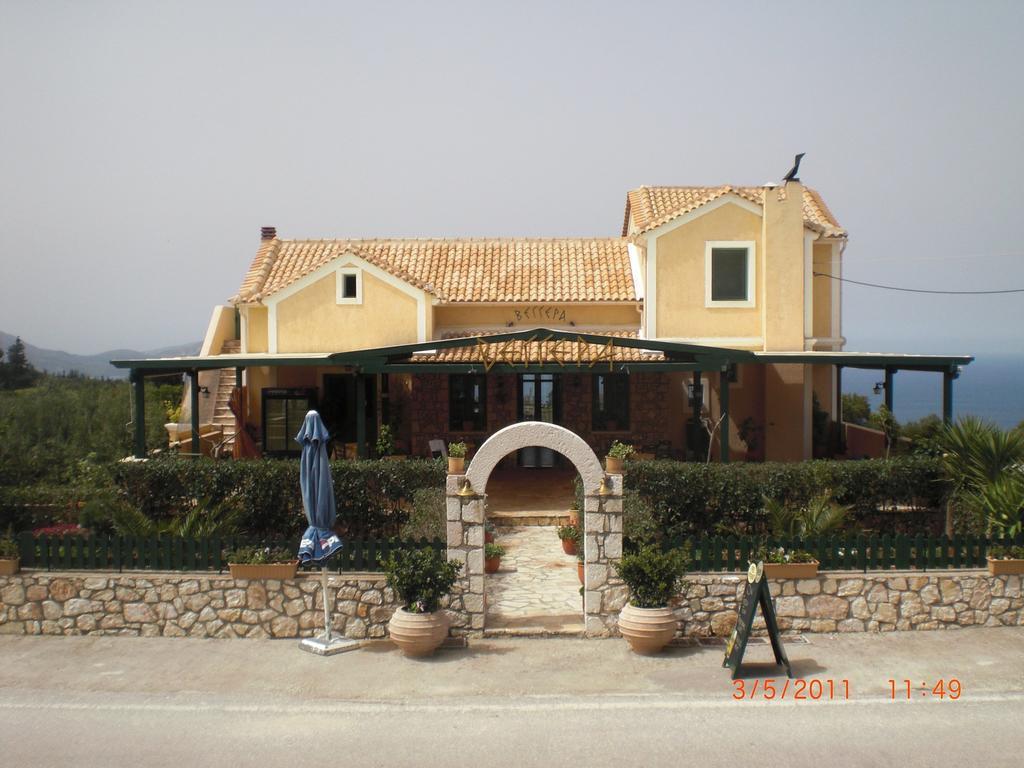 Vegera Apartments Vasilikiádhes Dış mekan fotoğraf